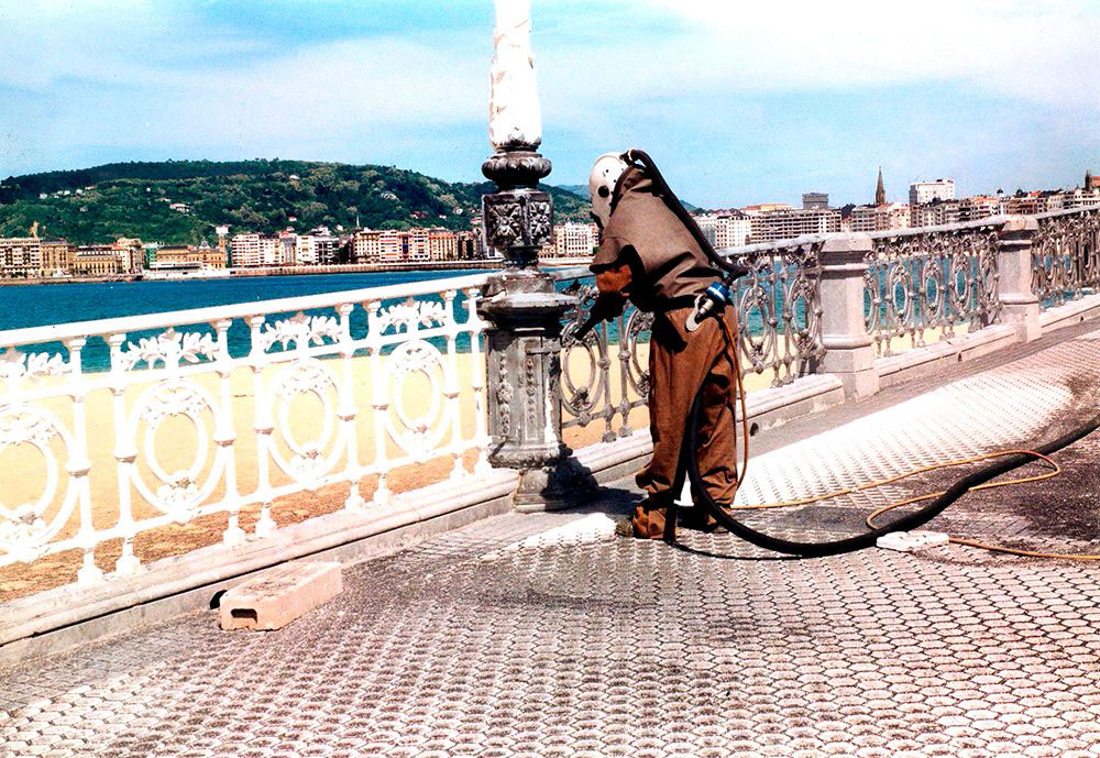 Recubrimientos_Metálicos_Vizcaya_-_Chorreado-en-la-Concha—Donosti-(3)